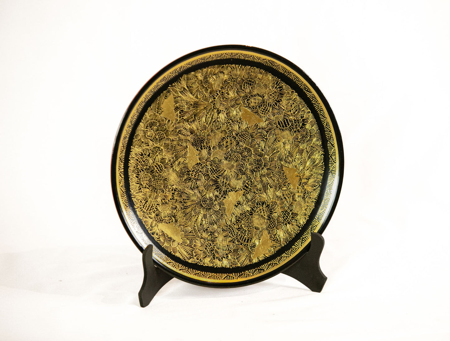 Platon con hoja de oro